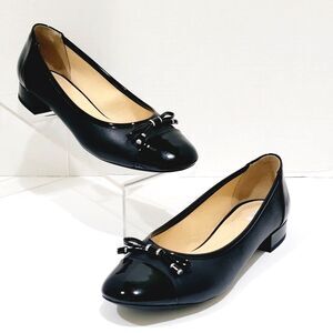 GEOX Womens Lola Black Ballet Flats w Bow Size 38 8 Patent Leather Cap Toe Heels